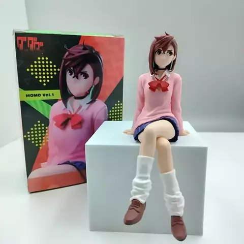 Momo sentada - Dandadan (Figura) - comprar online