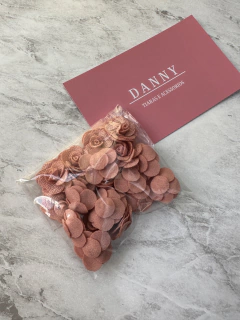 FLOR TECIDO POLIESTER bege 3CM 20 UNIDADES - comprar online