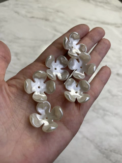 FLOR ABS 30MM 6 UNIDADES