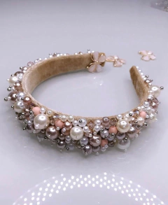 Curso Tiaras Bordadas - ESSA TURMA ENCERRA final de 2025