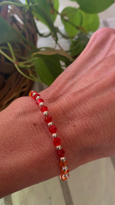 Pulsera Cristales Rojos Degrade