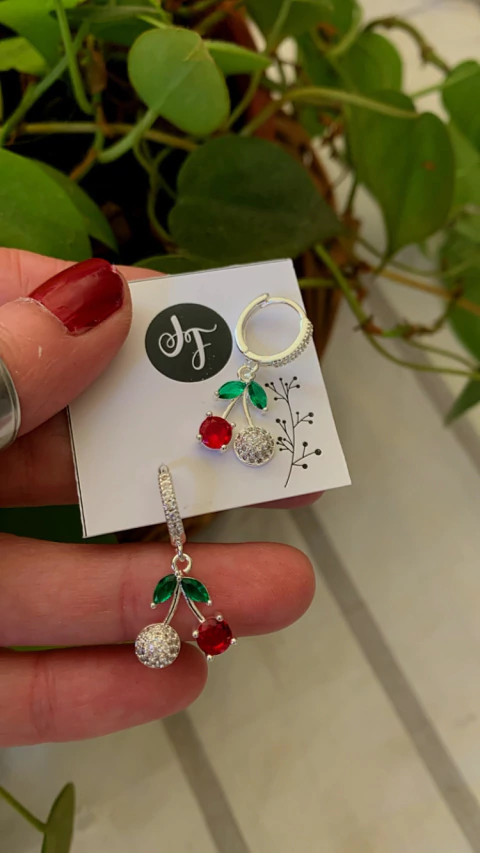 Huggie Micropave Cherry AB (PRECIO POR UNIDAD)