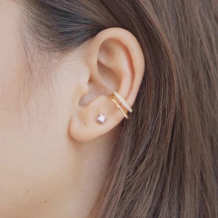 Piercing Giulie na internet