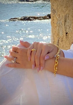 Anel Bombe na internet