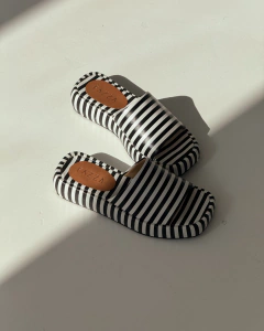 FLATFORM MILAN LISTRAS