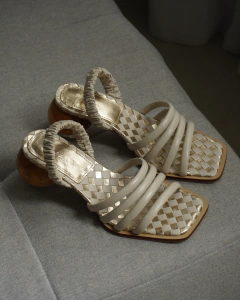 Imagem do SANDÁLIA MARGOT OFF WHITE