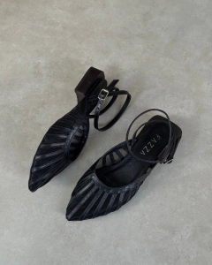 RASTEIRA ZAYA ALL BLACK na internet