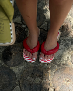 FLIP FLOP VERMELHO na internet