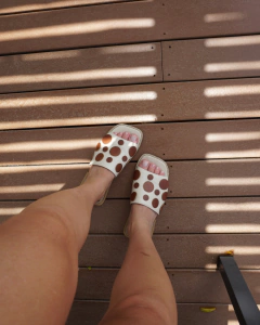 FLAT POÁ MARROM & OFF