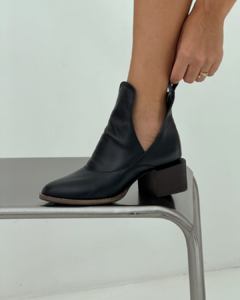 BOOT VENEZA ALL BLACK na internet