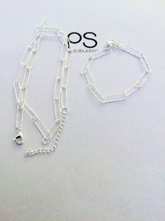 CON BL PULSERA Y CADENA