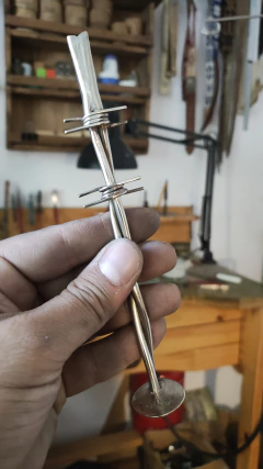 LA AUTENTICA BOMBILLA DE ALAMBRE DE PUAS - tienda online