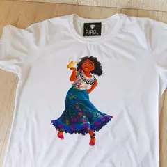 Remera personajes infantiles (varios modelos) - Pipol Creaciones