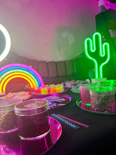 SERVICIO DE GLITTER BAR PARA EVENTOS