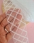 Fita de crinol trabalhado com xadrez branco - 2 metros na internet