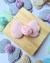 Aplique laço com pompom rosa bebê – 2 unidades