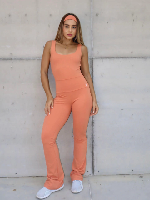 Calça Flare Leeom Terracota - comprar online