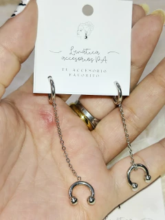 Pasante con cuff colgando en cadena AQ