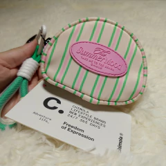 Monedero o porta auriculares Chimola