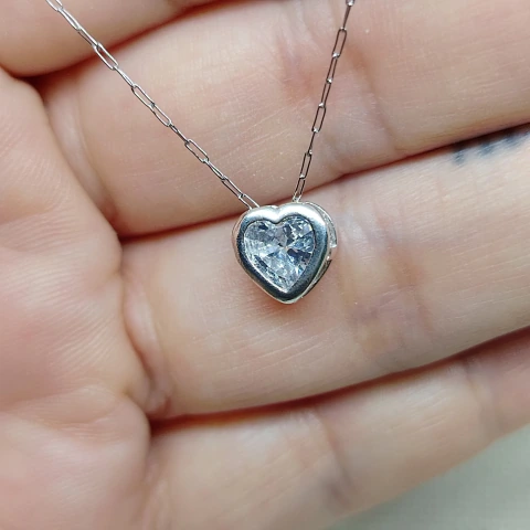 Collar corazón punto de luz