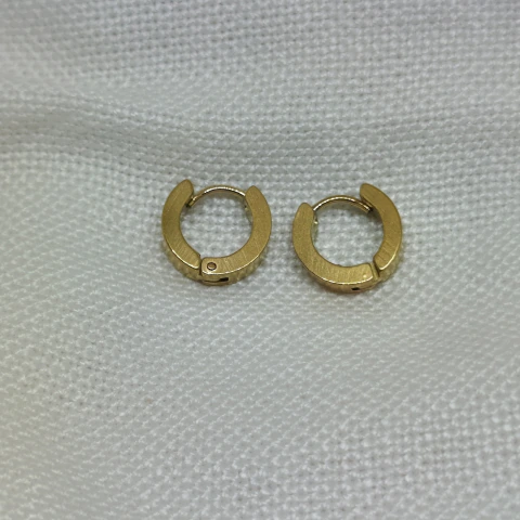 Argollas cubanitas acero dorado