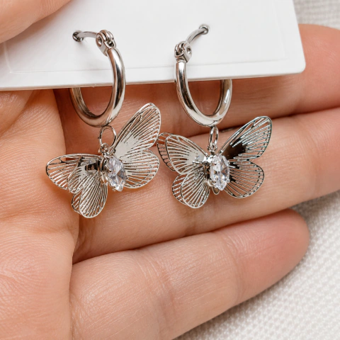 Aro mariposa con strass central