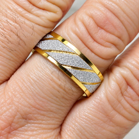Anillo acero dorado y esmerilado plateado