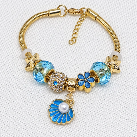 Pulsera multi dije dorado