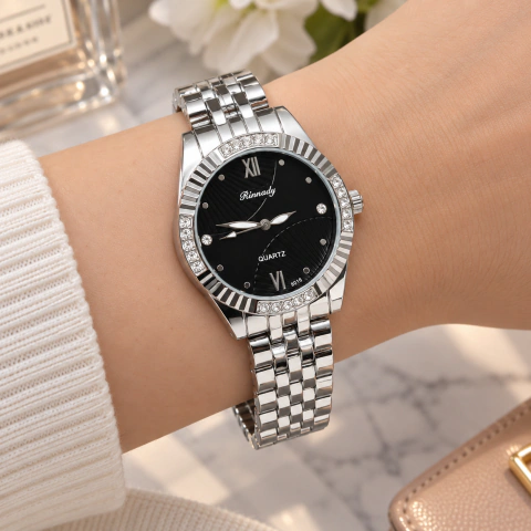 Reloj cuadrante negro