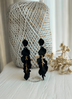 AROS PETAL BLACK - comprar online
