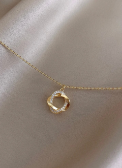 COLLAR LOIRA GOLD en internet