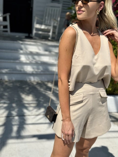 Short Elisa Nude