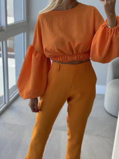 Calça Olívia Laranja na internet