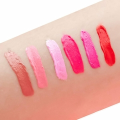 LIPGLOSS MATTE COLORFULL CON APLICADOR MELY 801012 en internet