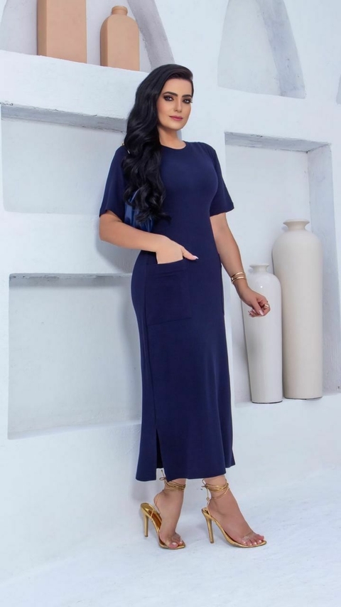 Vestido Moderno Bolso Mídi Moletinho Fenda Básico - comprar online