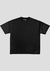 Camiseta Heavy Oversized "Lisa" na cor preta, com um design simples e moderno.