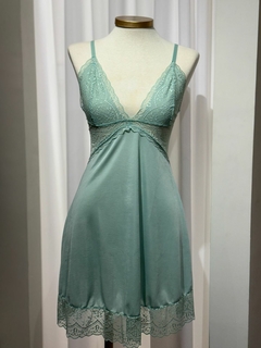 CONJUNTO CAMISOLA E ROBE - Leslie Lingerie