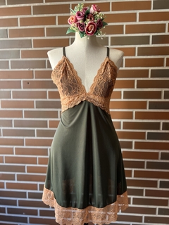 Camisola Vanuza/ Verde Oliva com dourada - comprar online