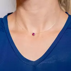 Gargantilha de Nylon com Strass Rosa e Acabamento em Aço Inox