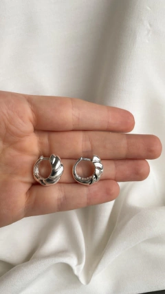 Brinco Argola Croissant Prateado - comprar online