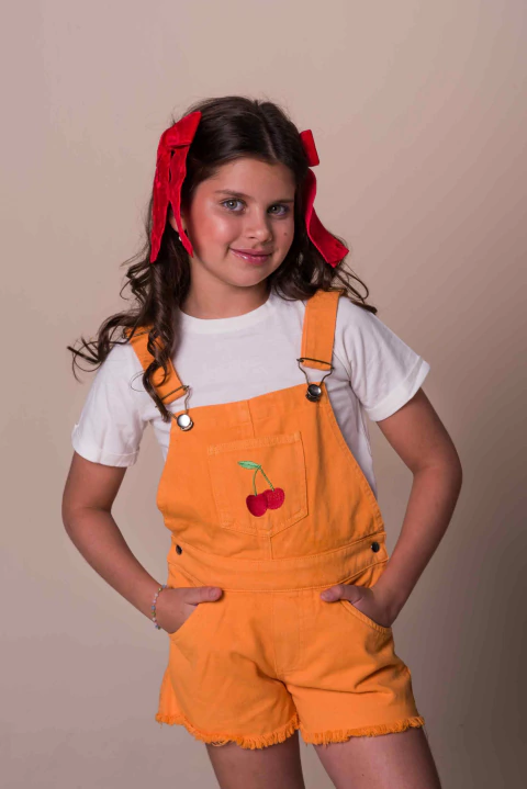 Jardineira Bordado Cereja Laranja