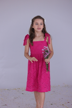 Vestido Lotita Laise na internet