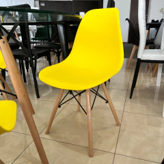 Silla Eames - amarilla