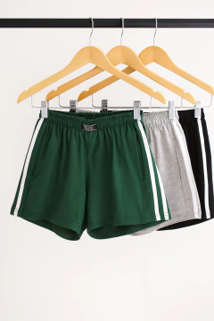 SHORT ALICIA en internet