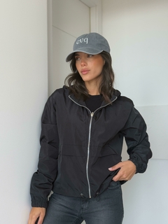 CAMPERA ROMPEVIENTO MUMBAI - comprar online