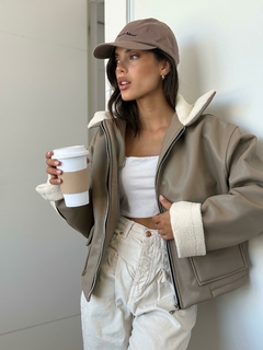CAMPERA ECOCUERO CORDERITO ANTO - Chesmin