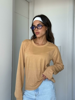 REMERA MORA