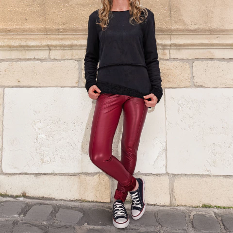 Calça Térmica Efeito Couro com Recortes - Marsala - Lacarve - comprar online