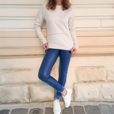 Calça Térmica Efeito Couro com Recortes - Azul Royal - Lacarve - comprar online