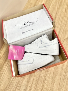 AIR FORCE HOLOGRÁFICO BRANCO